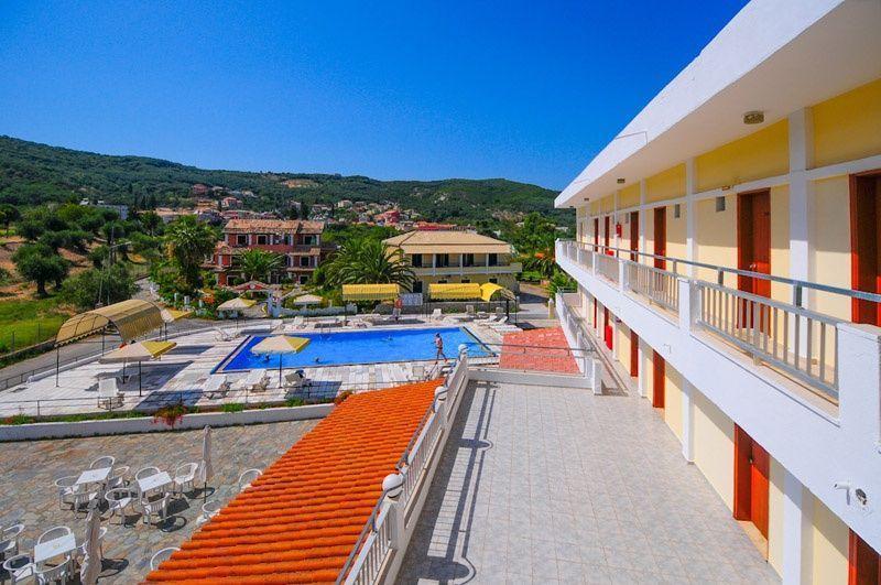 Hotel Prassino Nissi Moraḯtika Exterior foto